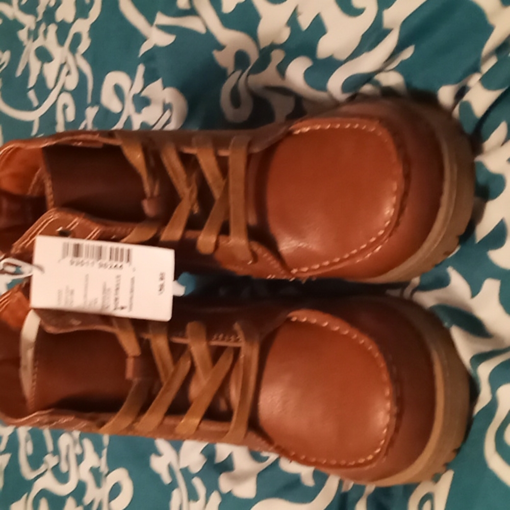 Boys boots